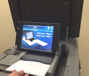  Election Systems & Software Voting System - DS 200